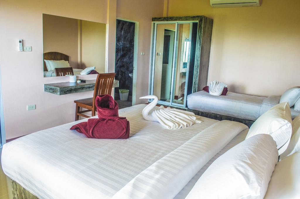 The Fisherman'S Chalet Natien Beach  Luaran gambar