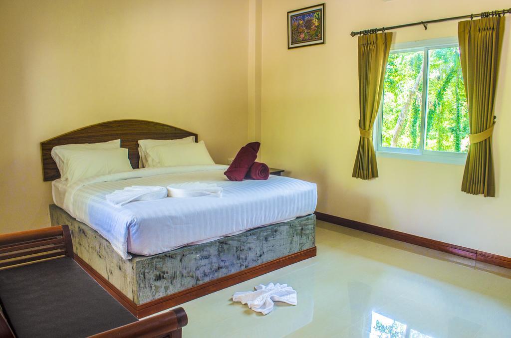 The Fisherman'S Chalet Natien Beach  Luaran gambar