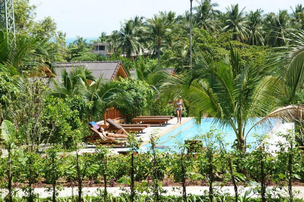 The Fisherman'S Chalet Natien Beach  Luaran gambar