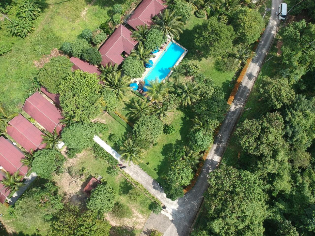 The Fisherman'S Chalet Natien Beach  Luaran gambar