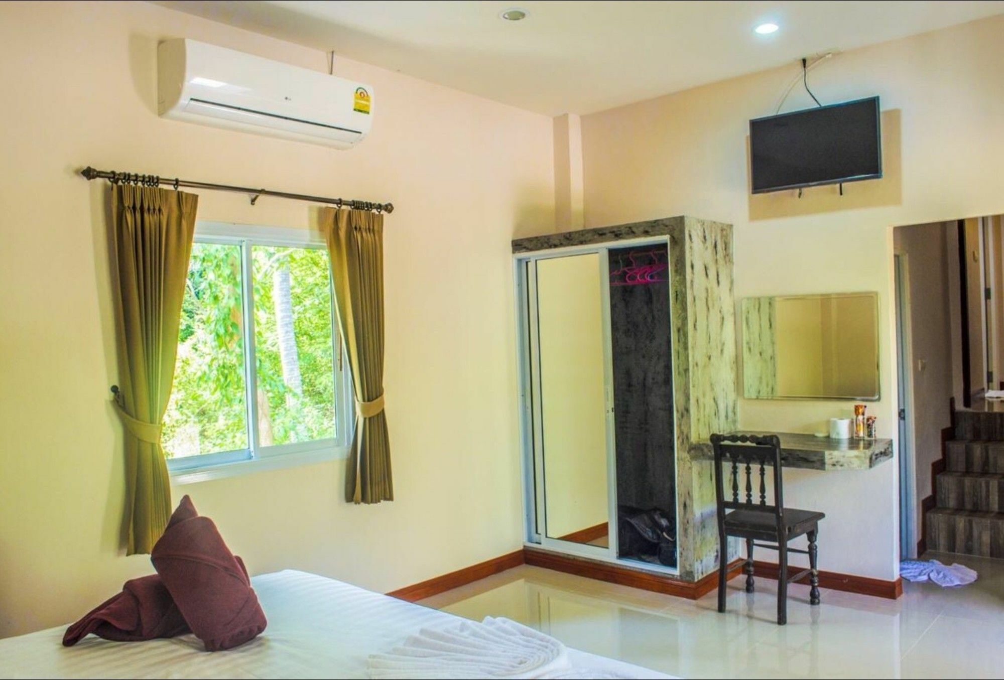 The Fisherman'S Chalet Natien Beach  Luaran gambar