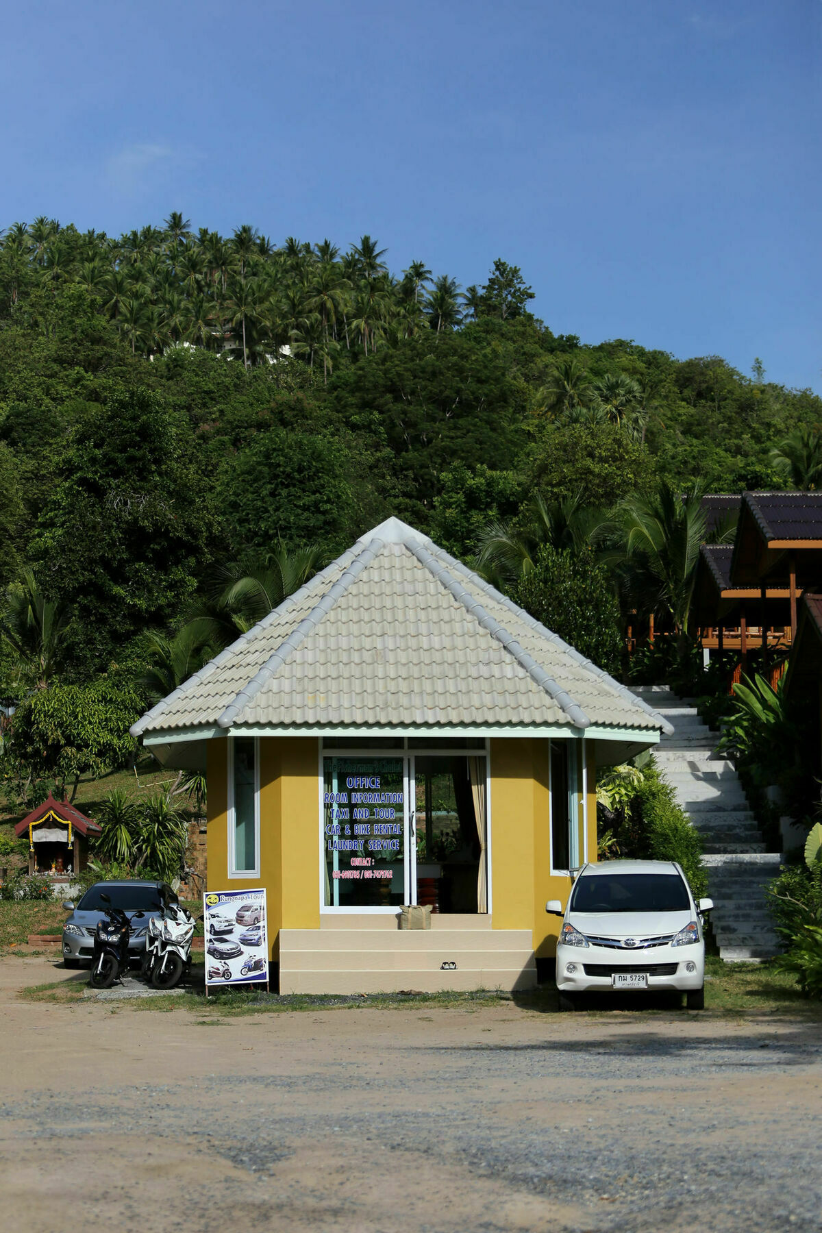 The Fisherman'S Chalet Natien Beach  Luaran gambar